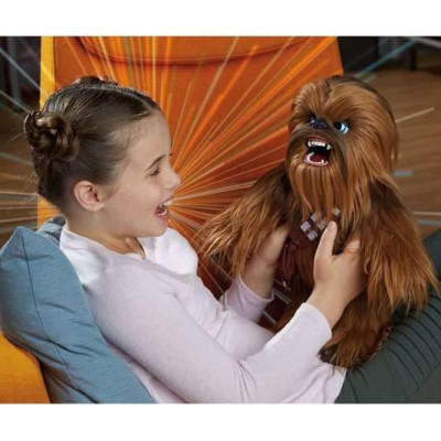 Hasbro Star Wars Chewie interaktywny 40cm 4xAA