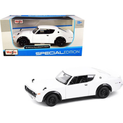 Maisto Model 1:24 Nissan Skyline 1973 2000 GT-R